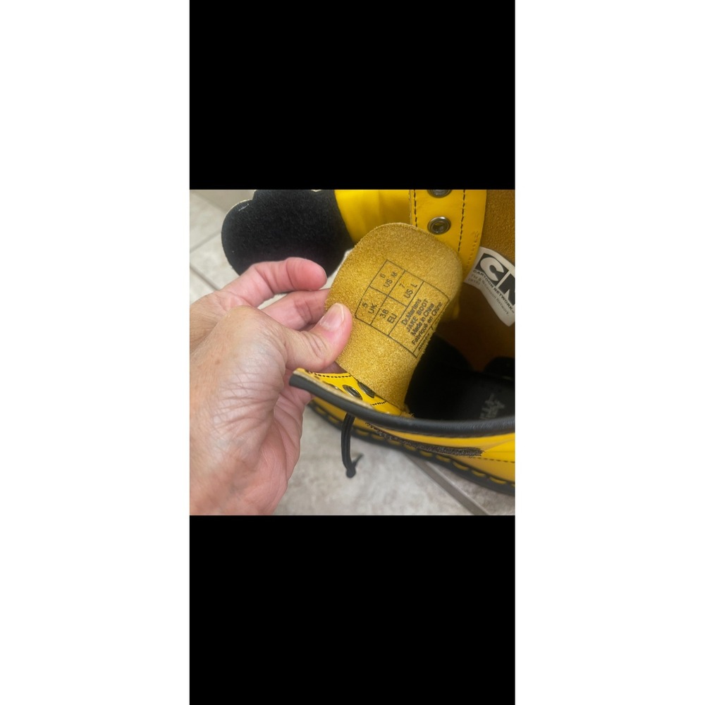 Dr Martens Adventure Time Jake the Dog Yellow Leather Combat Boots Womens 7 men6 - Picture 15 of 15